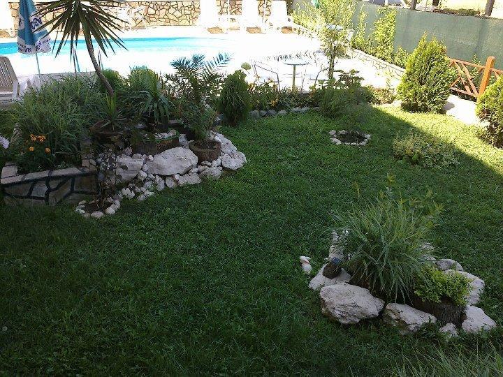 Семеен Хотел Атива - Family Hotel Ativa Lozenets Bagian luar foto