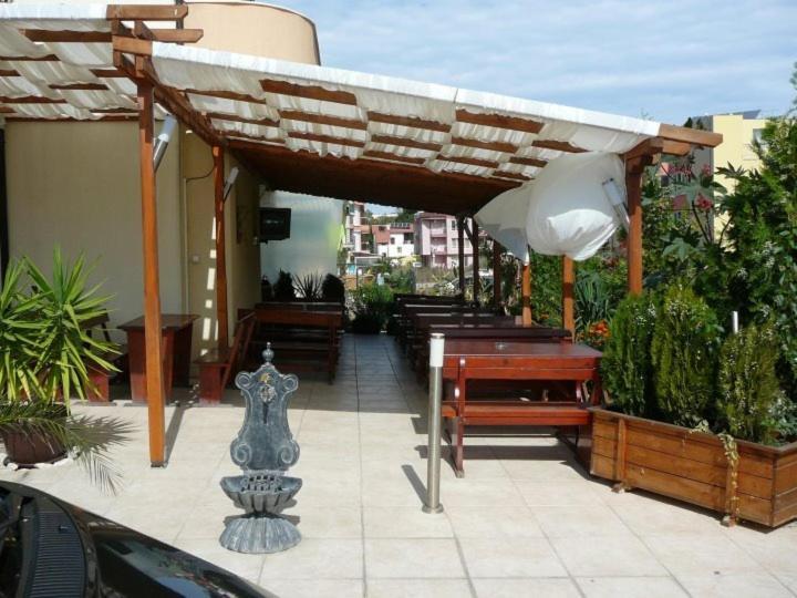 Семеен Хотел Атива - Family Hotel Ativa Lozenets Bagian luar foto
