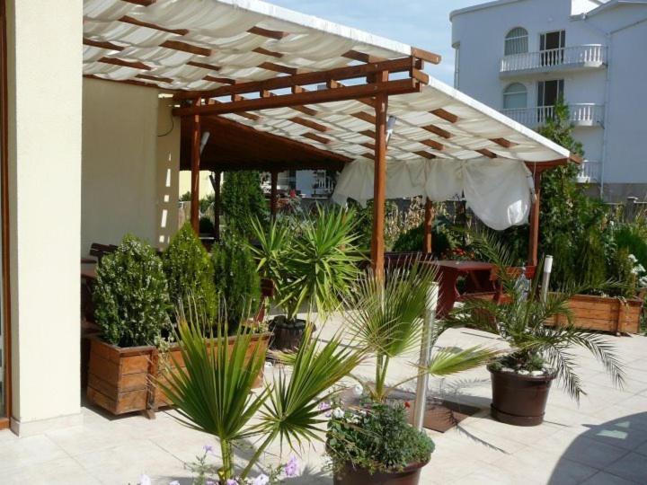 Семеен Хотел Атива - Family Hotel Ativa Lozenets Bagian luar foto