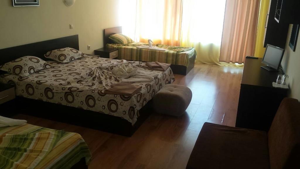Семеен Хотел Атива - Family Hotel Ativa Lozenets Bagian luar foto